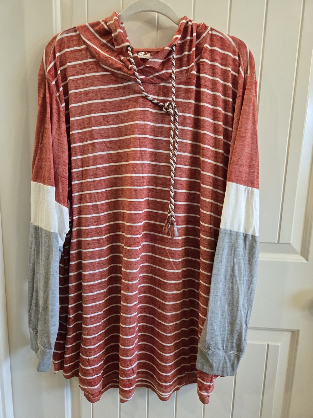 Maurices Red-Striped Hooded Long Sleeve Top with Colorblock Sleeves Size 4x